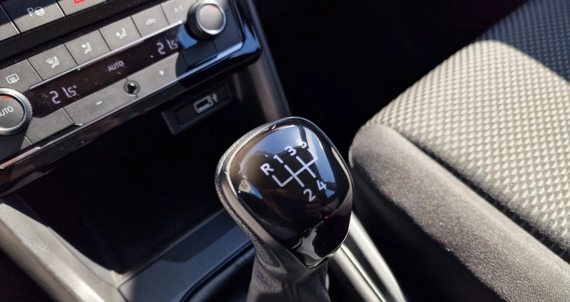 Volkswagen T-Cross cena 68900 przebieg: 61552, rok produkcji 2019 z Namysłów małe 562